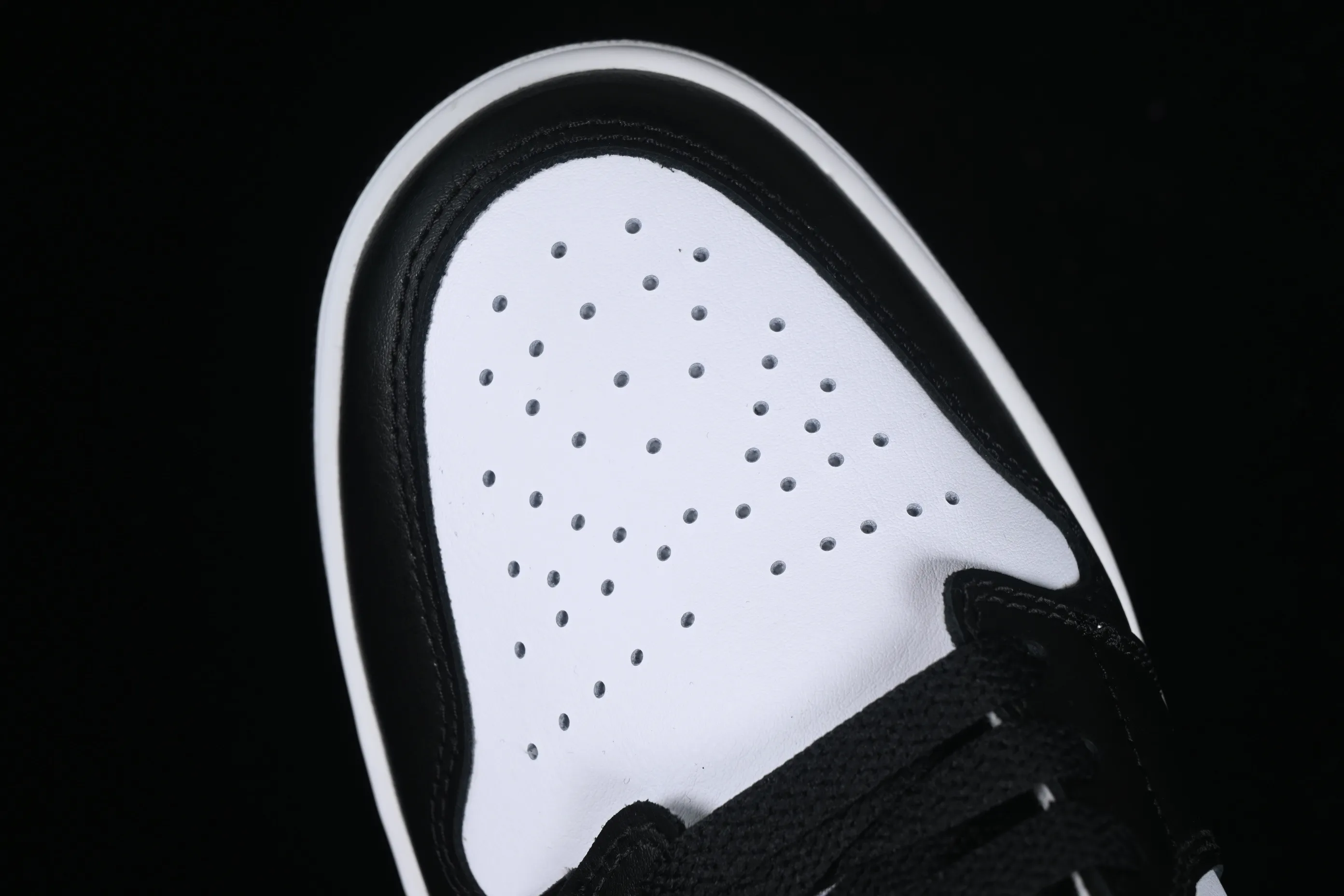 All categories Air Jordan Jordan series basketball shoes Air Jordan 1 Low G version pure original Air Jordan 1 Low AJ1 Joe 1 mint black and green low-top cultural basketball shoes 553558-131